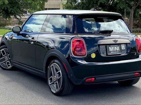 Certified 2024 MINI Cooper SE w/ MINI Resolute Edition image 11