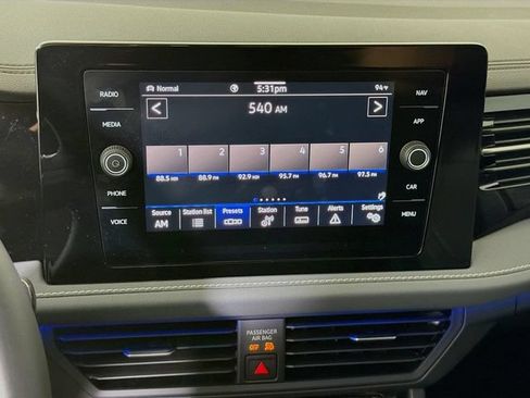 Certified 2025 Volkswagen Jetta SEL FWD image 15