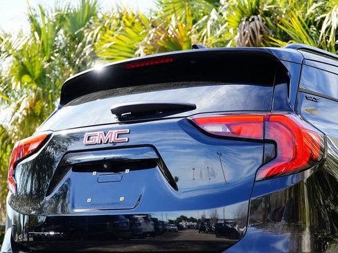 Used 2019 GMC Terrain SLT w/ Preferred Package image 9