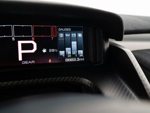Used 2019 Ford GT RWD image 20