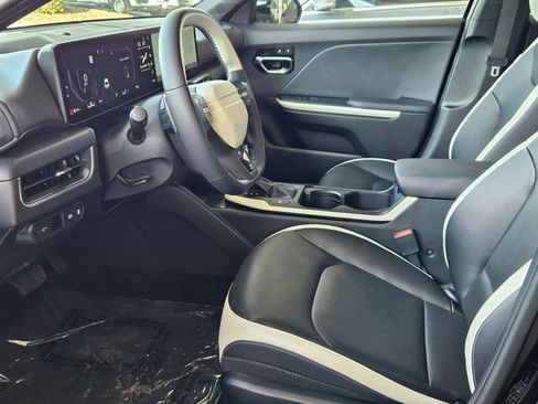 Used 2025 Kia K4 GT-Line w/ GT-Line Premium Package FWD image 22