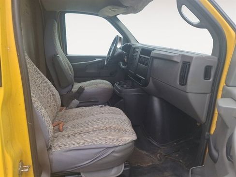 Used 2007 Chevrolet Express 3500 image 14