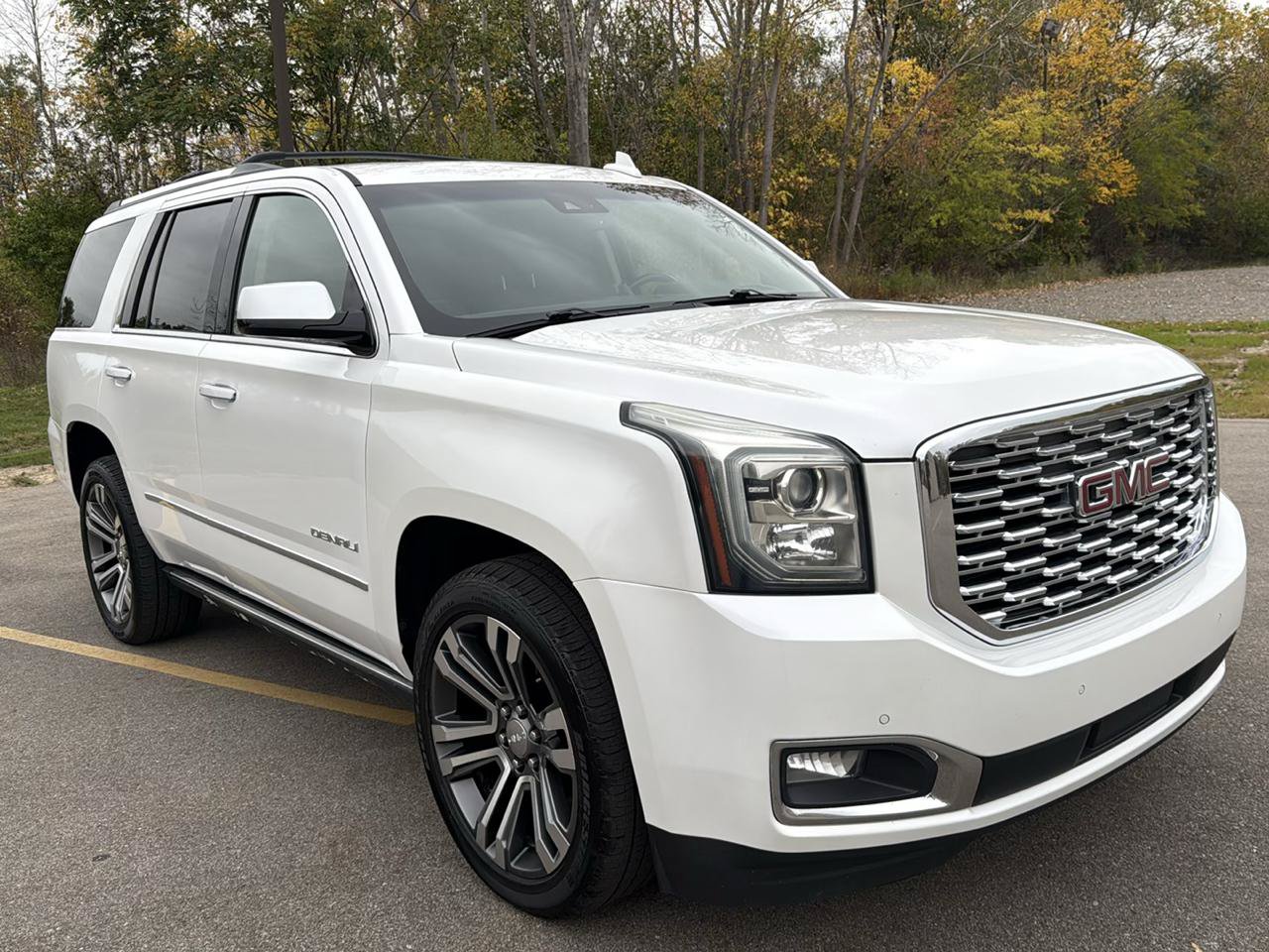 Used 2019 GMC Yukon Denali w/ Denali Ultimate Package AWD/4WD image 3