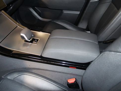 Used 2025 Land Rover Range Rover Velar Dynamic SE AWD/4WD image 37