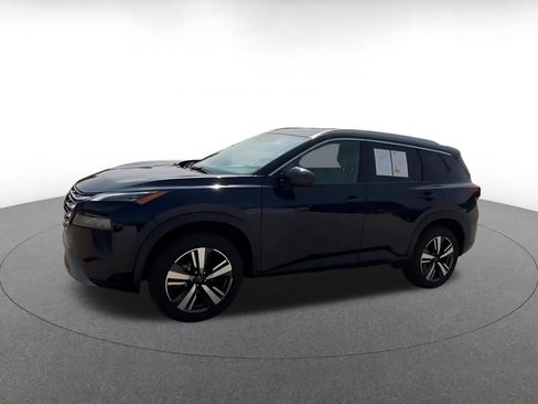 Used 2026 Nissan Rogue SL FWD image 6