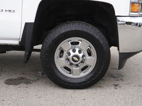 Used 2015 Chevrolet Silverado 2500 W/T w/ Snow Plow Prep Package AWD/4WD image 13