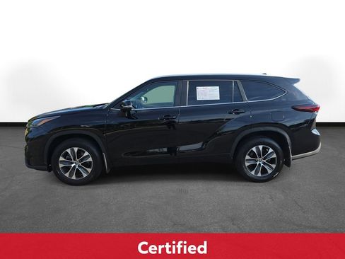 Certified 2025 Toyota Highlander XLE AWD/4WD image 10