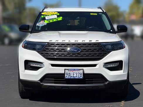 Certified 2022 Ford Explorer XLT w/ Equipment Group 202A AWD/4WD image 37