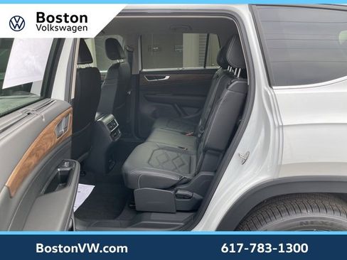New 2026 Volkswagen Atlas SE image 10