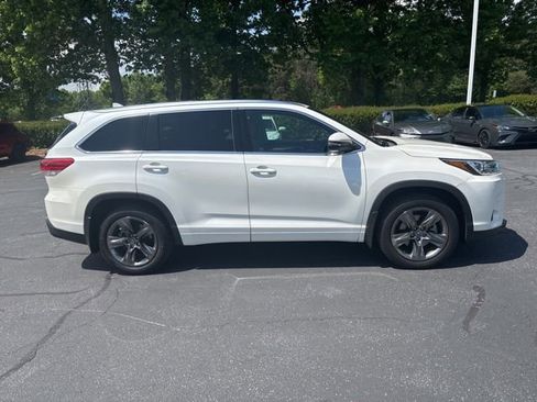 Used 2018 Toyota Highlander Limited Platinum AWD/4WD image 7