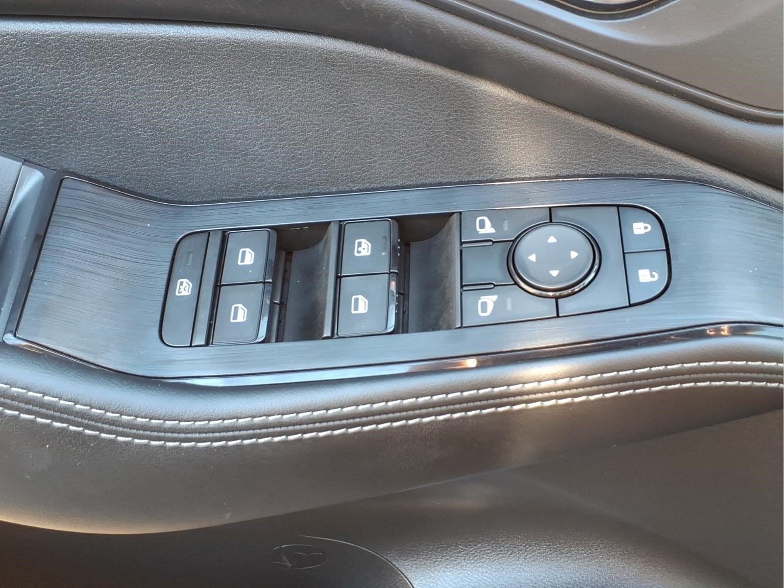 Certified 2023 Nissan Rogue SV w/ SV Premium B Package AWD/4WD image 22