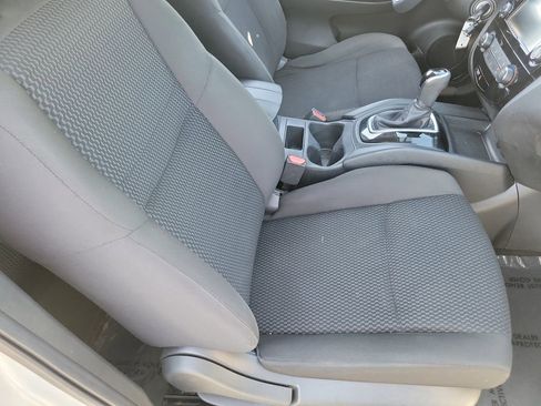 Used 2021 Nissan Rogue Sport S image 16