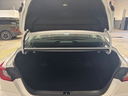 Used 2025 Toyota Camry LE image 32