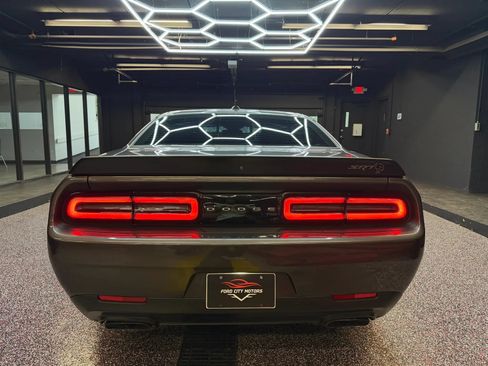 Used 2021 Dodge Challenger SRT Hellcat Redeye RWD image 9