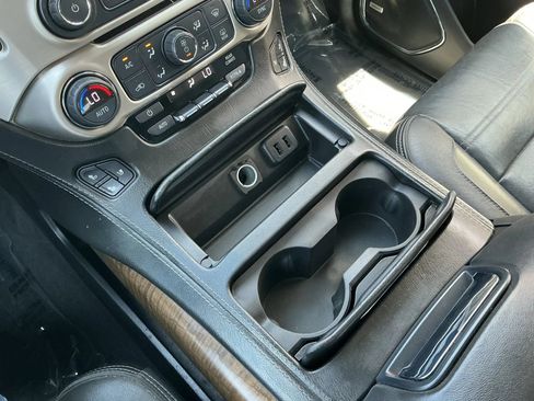 Used 2019 GMC Yukon Denali AWD/4WD image 24