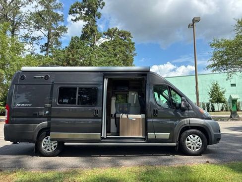 Used 2017 RAM ProMaster 3500 w/ Premium Appearance Group FWD image 26