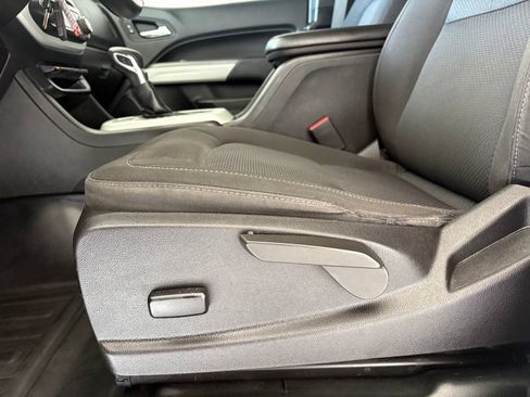 Used 2022 Chevrolet Colorado LT w/ Fleet Safety Package RWD image 25