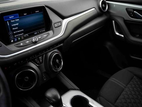 Used 2019 Chevrolet Blazer LT image 18