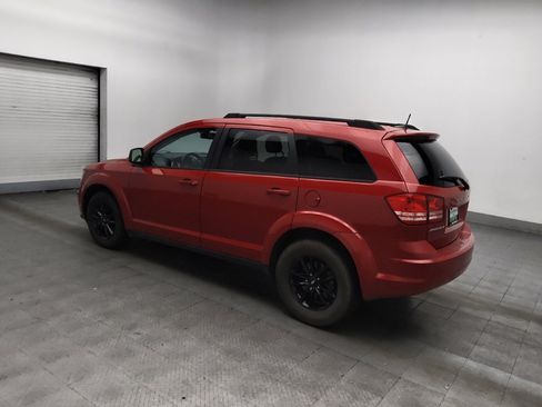 Used 2020 Dodge Journey SE w/ SE Popular Equipment Group FWD image 3