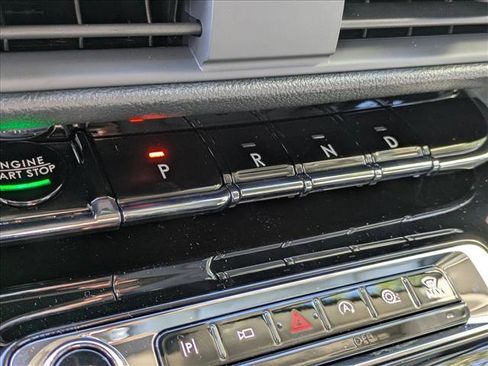 New 2026 Lincoln Corsair Premiere image 14