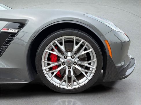 Used 2016 Chevrolet Corvette Z06 w/ 3LZ Preferred Equipment Group RWD image 48
