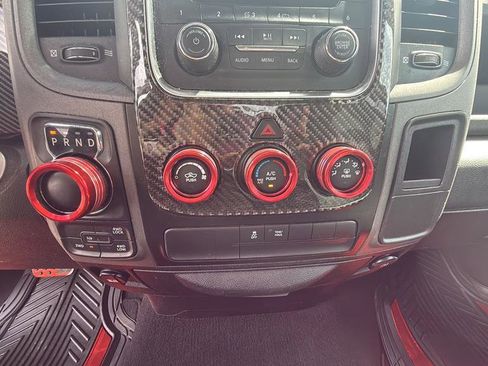 Used 2017 RAM 1500 Express AWD/4WD image 28
