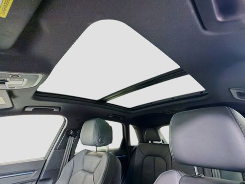 Used 2023 Audi Q3 2.0T Premium Plus w/ Premium Plus Package image 22