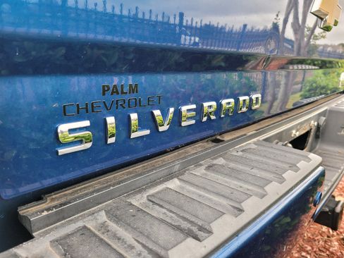 Used 2017 Chevrolet Silverado 1500 High Country image 7