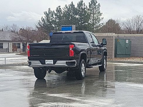 Used 2024 Chevrolet Silverado 2500 LTZ w/ LTZ Convenience Package image 8