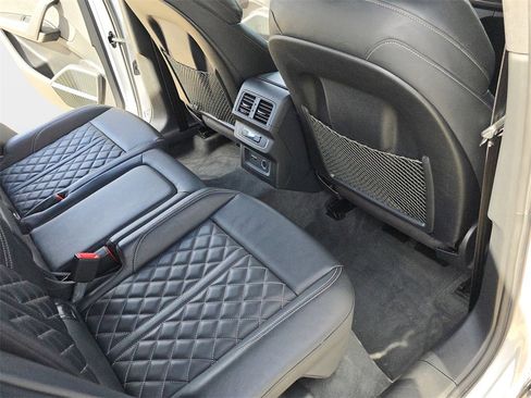 Used 2023 Audi SQ5 Premium Plus w/ Premium Plus Package image 13