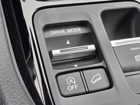Certified 2025 Honda Pilot EX-L image 28