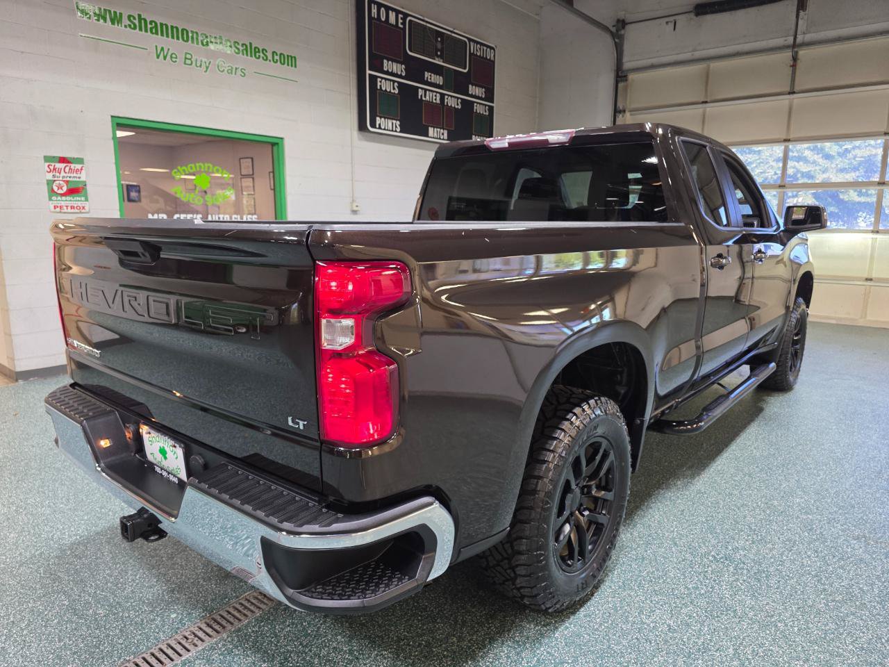 Used 2019 Chevrolet Silverado 1500 LT w/ Trailering Package AWD/4WD image 6