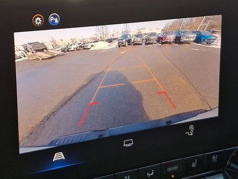 Used 2025 Chevrolet Colorado Z71 w/ Z71 Convenience Package 2 image 23