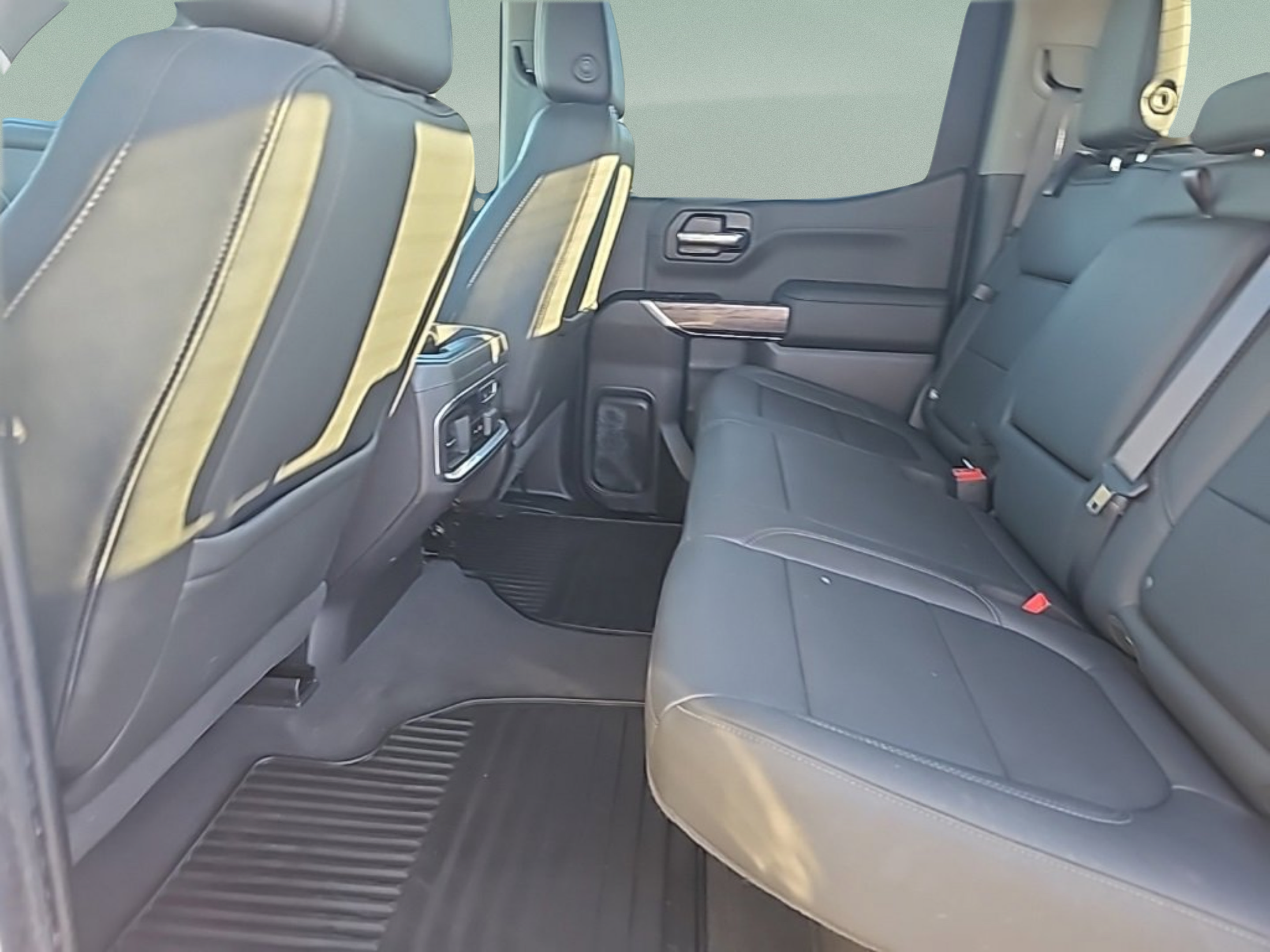 Used 2019 Chevrolet Silverado 1500 LTZ w/ LTZ Premium Package AWD/4WD image 23