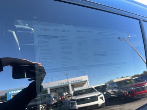 New 2026 Chevrolet Traverse Z71 image 36