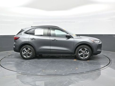 Used 2025 Ford Escape ST-Line AWD/4WD image 8