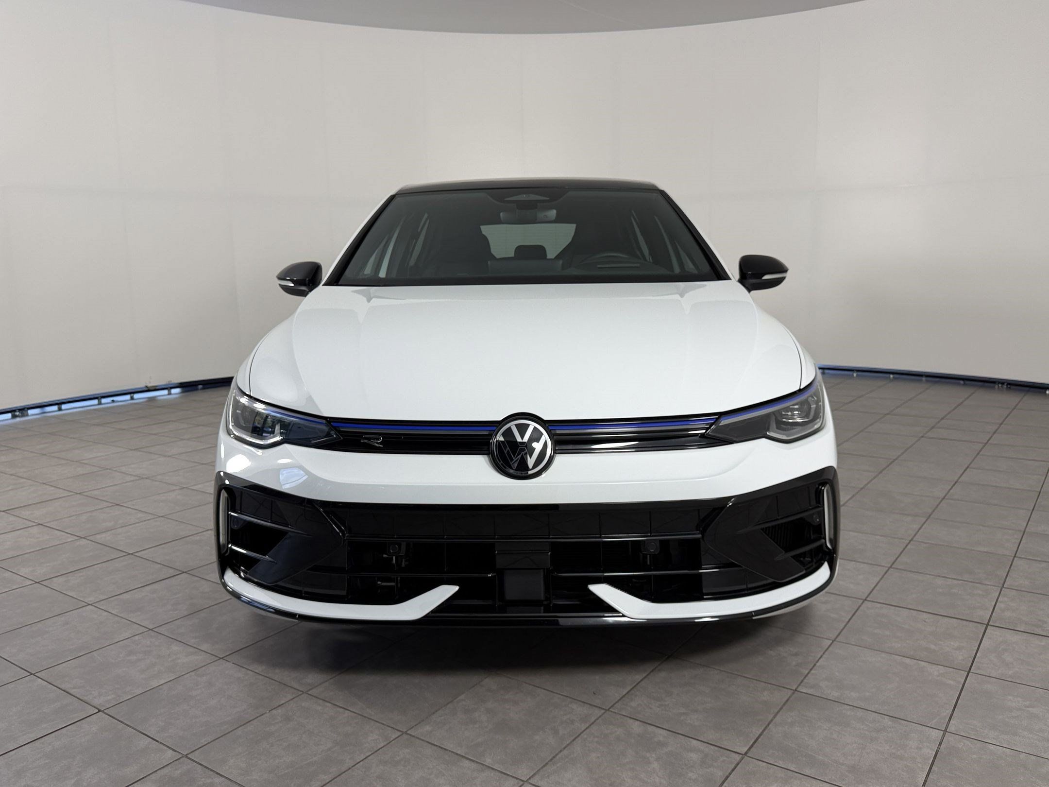 Used 2026 Volkswagen Golf AWD/4WD image 6
