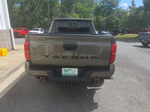 Used 2024 Toyota Tacoma TRD Sport w/ TRD Sport Upgrade Package RWD image 4