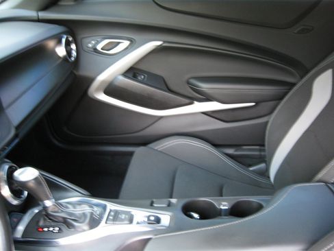 Used 2021 Chevrolet Camaro LS RWD image 21
