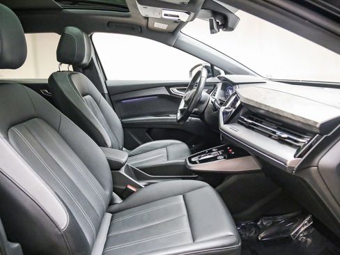 Certified 2023 Audi Q4 e-tron Premium w/ Convenience Package RWD image 18