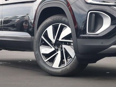 New 2026 Volkswagen Atlas SEL AWD/4WD image 2