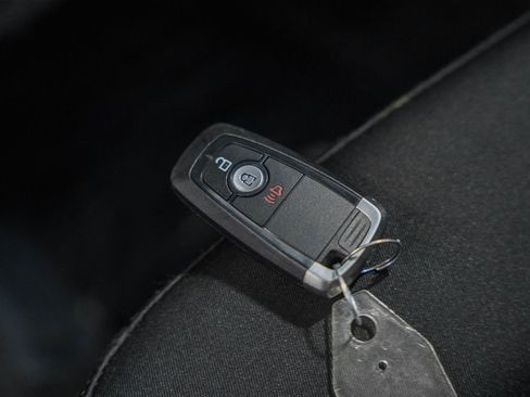 Used 2022 Ford Edge SE image 40