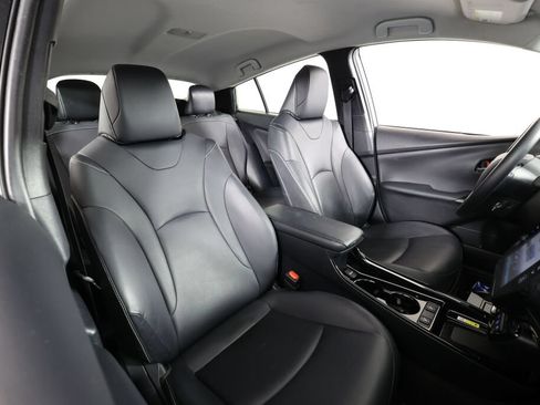 Used 2021 Toyota Prius Prime XLE w/ Carpet Mat Package (TMS) FWD image 24
