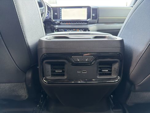 Used 2023 Chevrolet Silverado 1500 ZR2 w/ Technology Package AWD/4WD image 29