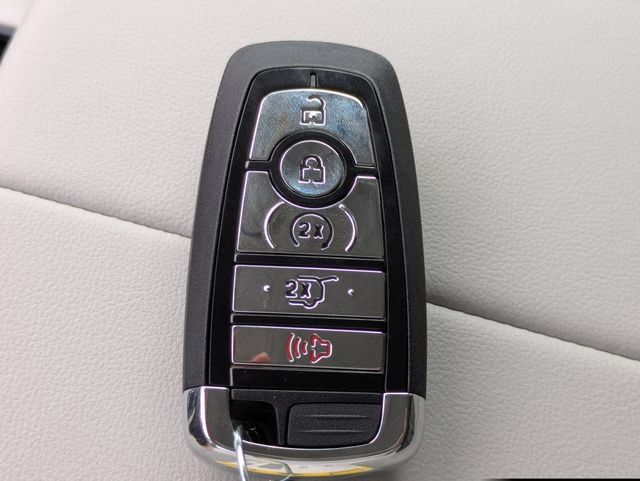 New 2026 Lincoln Nautilus Reserve AWD/4WD image 30