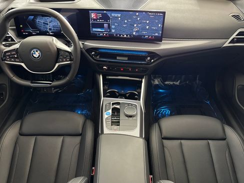 Used 2025 BMW i4 eDrive40 w/ Premium Package RWD image 16