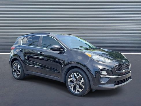 Used 2022 Kia Sportage EX FWD image 2
