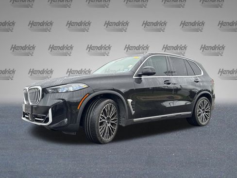 Certified 2024 BMW X5 xDrive40i w/ Premium Package image 5