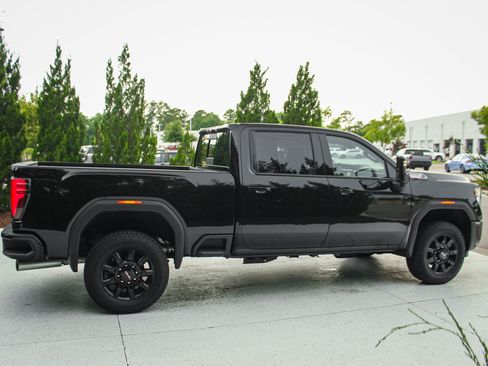 Used 2026 GMC Sierra 2500 AT4 AWD/4WD image 11