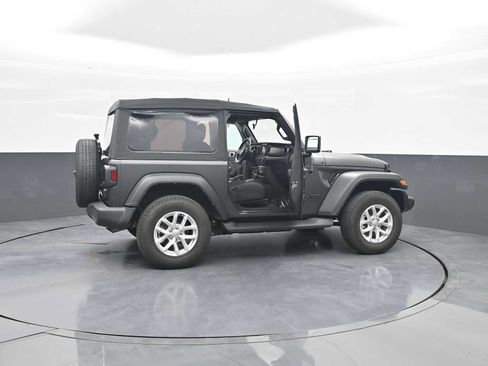 Used 2023 Jeep Wrangler Sport AWD/4WD image 45